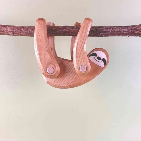 Bajo Wooden Sloth - Picture 2 of 2